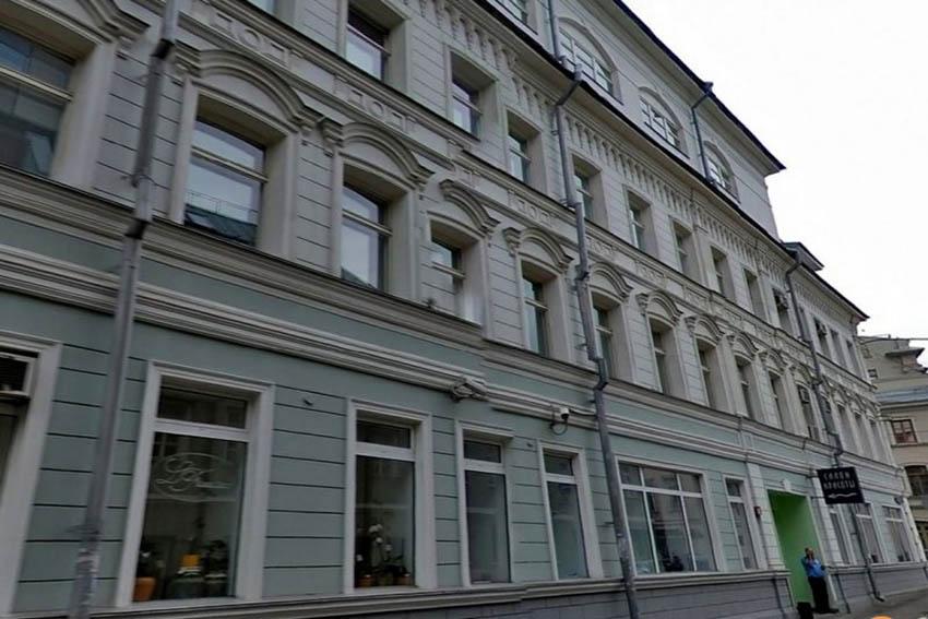 Здание бизнес центра Чайка Плаза на Сретенке - Москва, улица Сретенка дом 12 стр.2